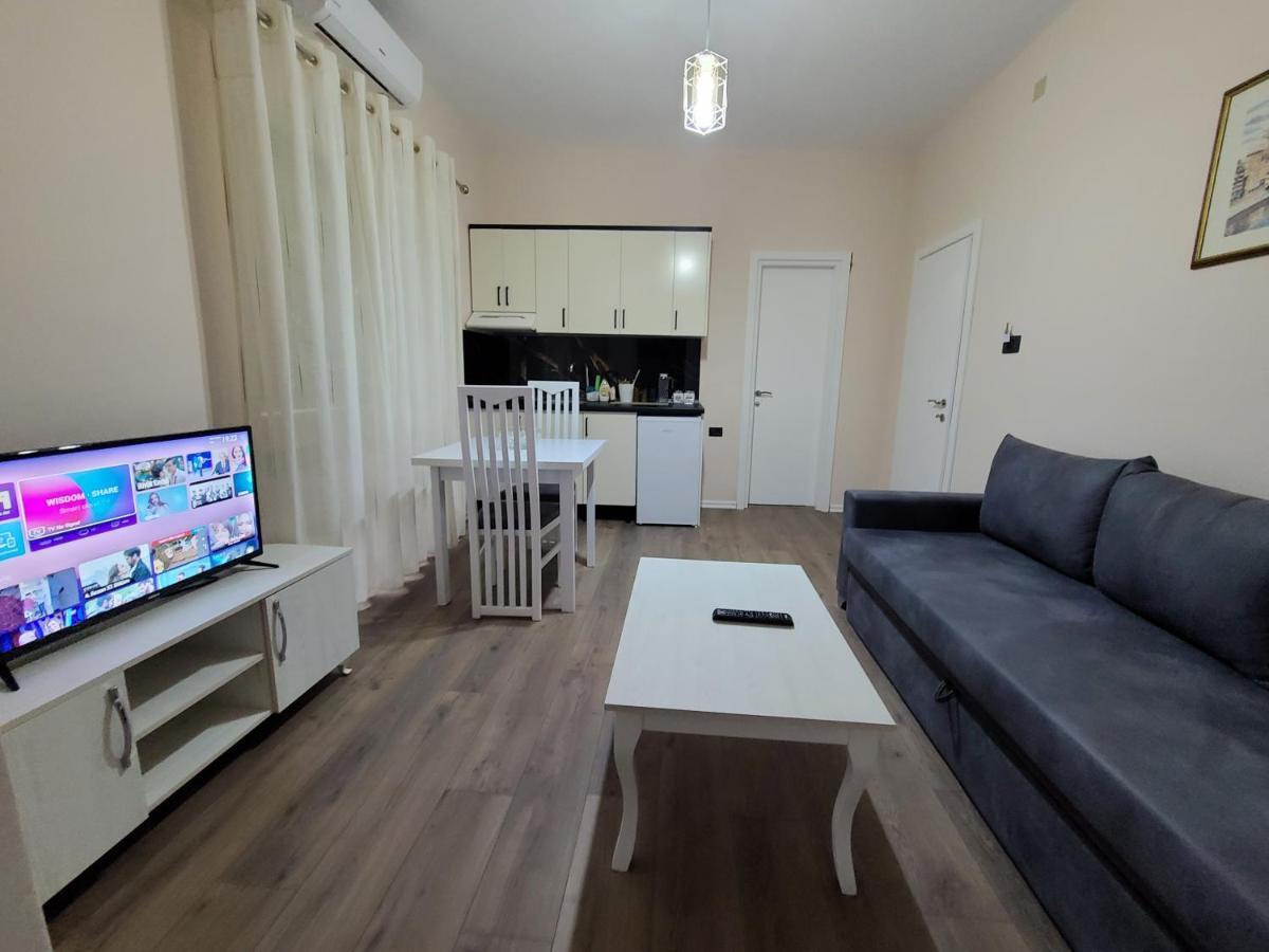 D1 Rooms & Apartments Tirana Exteriör bild